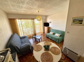 Studio cosy à Port-la-Nouvelle, à 300m de la plage, avec balcon, salon de jardin et ménage inclus - FR-1-229C-374